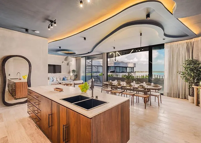 Appartement Beachfront 3br Penthouse W Private Pool Hot Tub & Gym