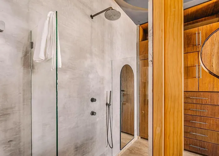 Beachfront 3br Penthouse W Private Pool Hot Tub & Gym *