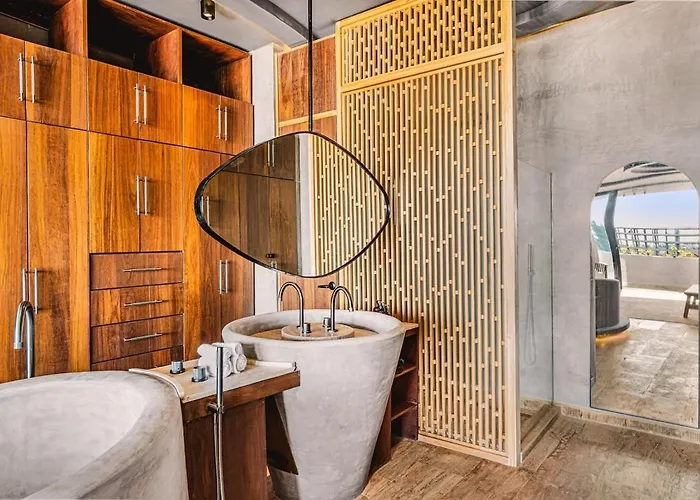 Beachfront 3br Penthouse W Private Pool Hot Tub & Gym * Tulum
