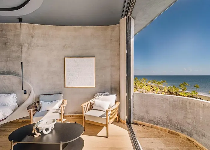Beachfront 3br Penthouse W Private Pool Hot Tub & Gym *