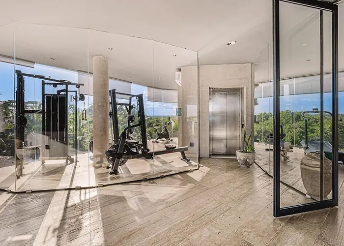 Beachfront 3br Penthouse W Private Pool Hot Tub & Gym * Tulum