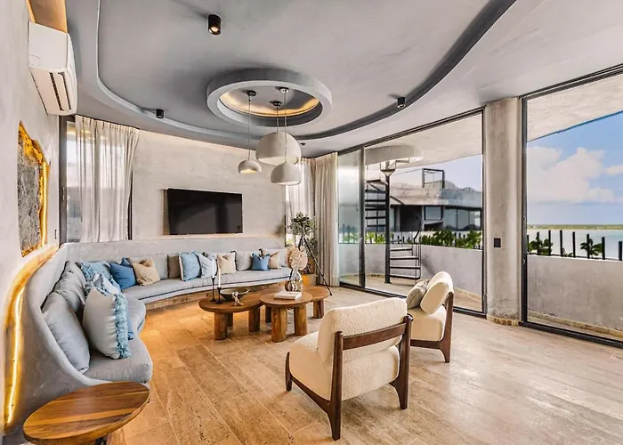 Appartement Beachfront 3br Penthouse W Private Pool Hot Tub & Gym *